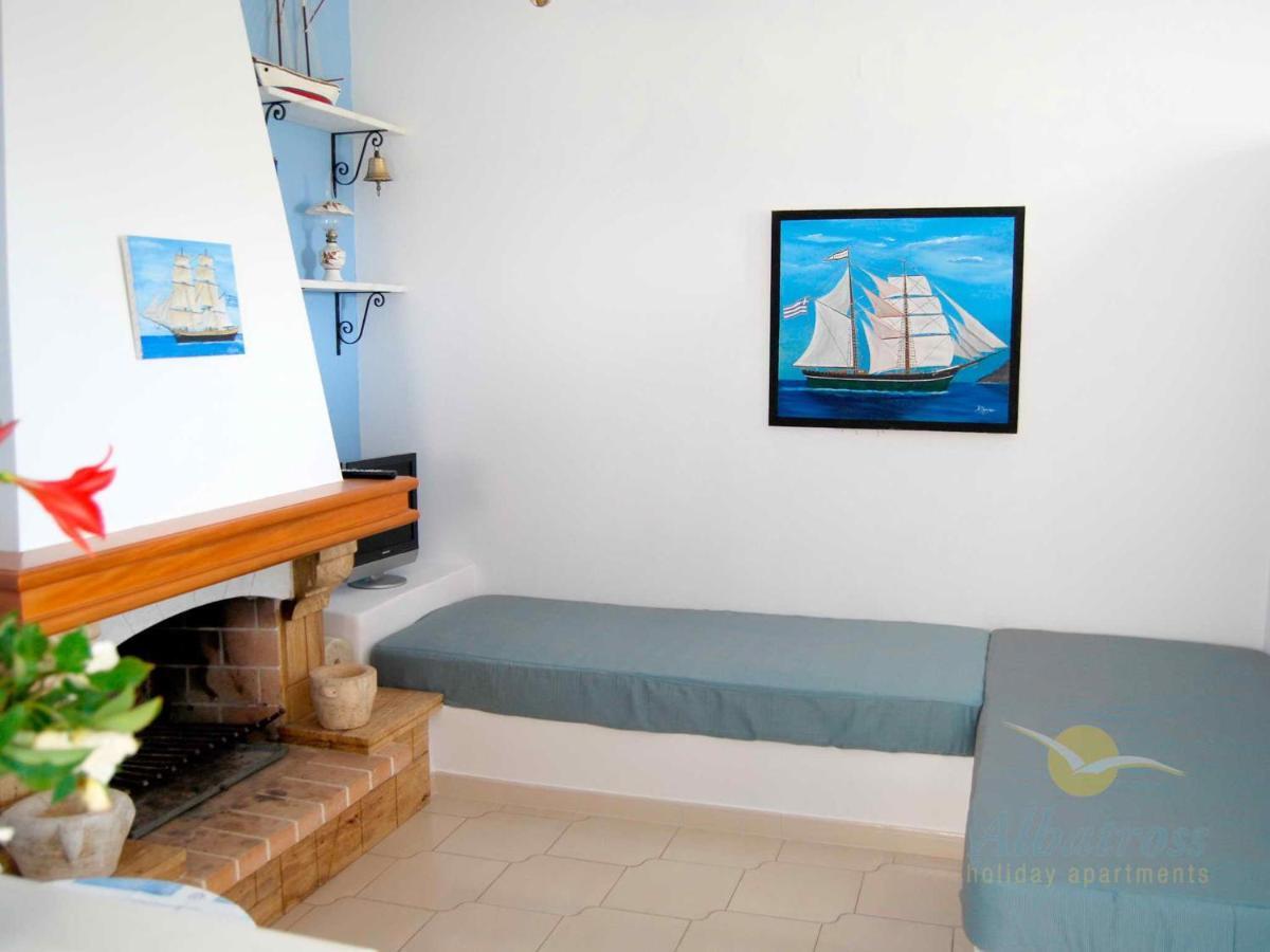 Albatross Holiday Apartments Ayios Sostis Dış mekan fotoğraf